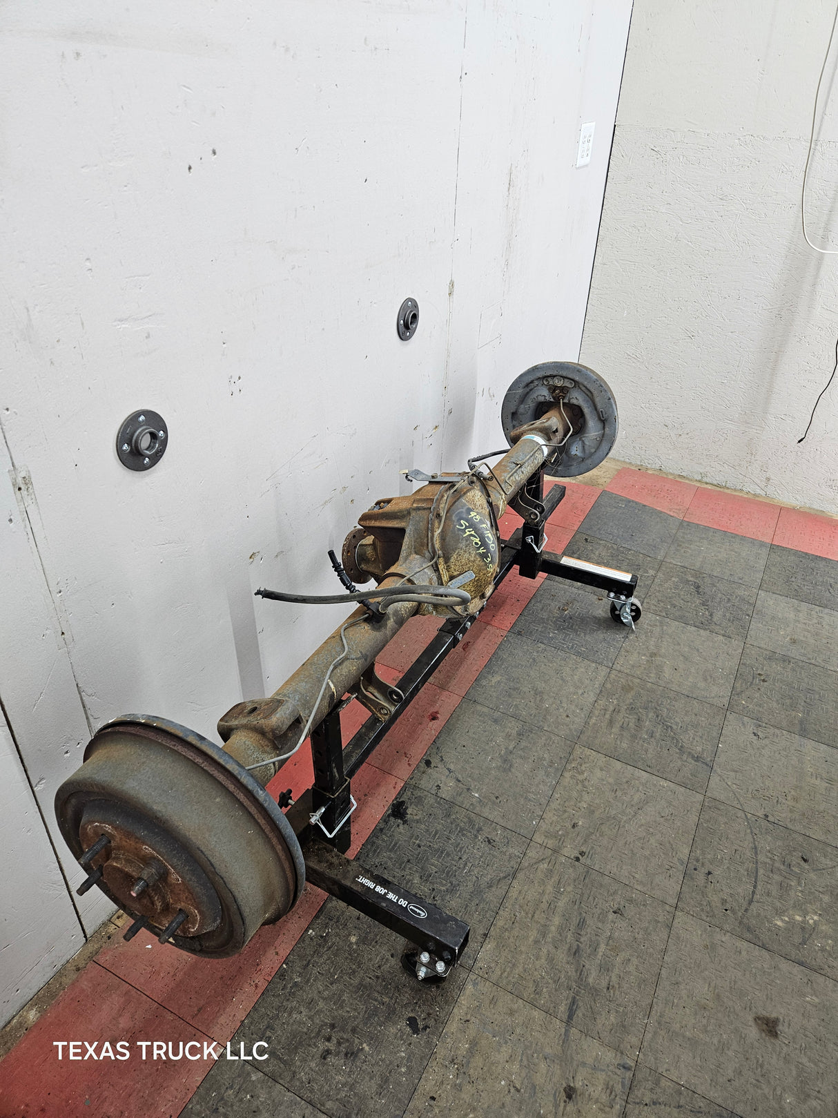 1997-1999 Ford F150 Rear Axle 3.55 Gear Ratio 125k miles