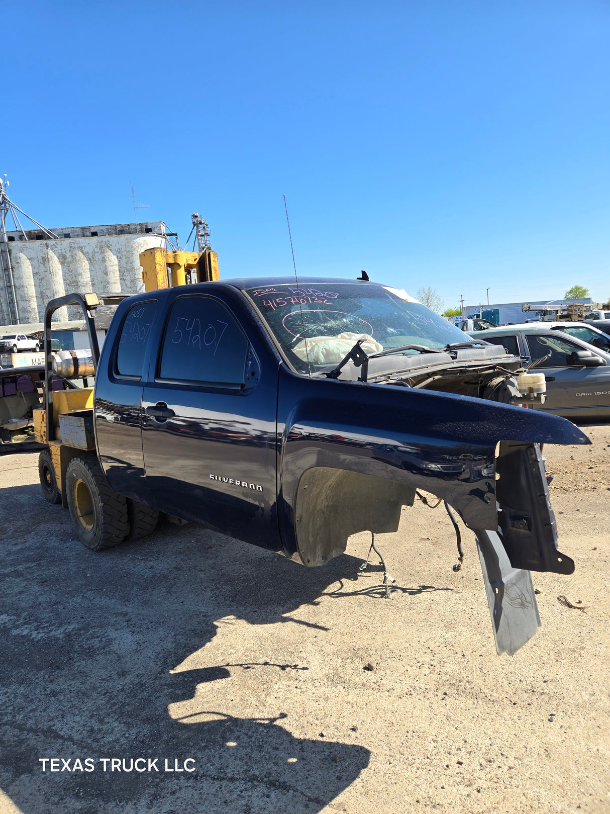 2007-2013 Chevrolet Silverado / GMC Sierra 1500 2500 3500 HD Extended Cab