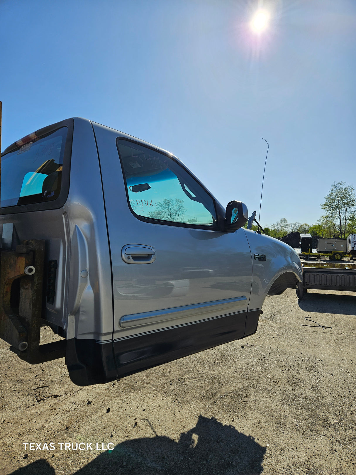 1997-2003 Ford F150 Regular Cab truck cabin