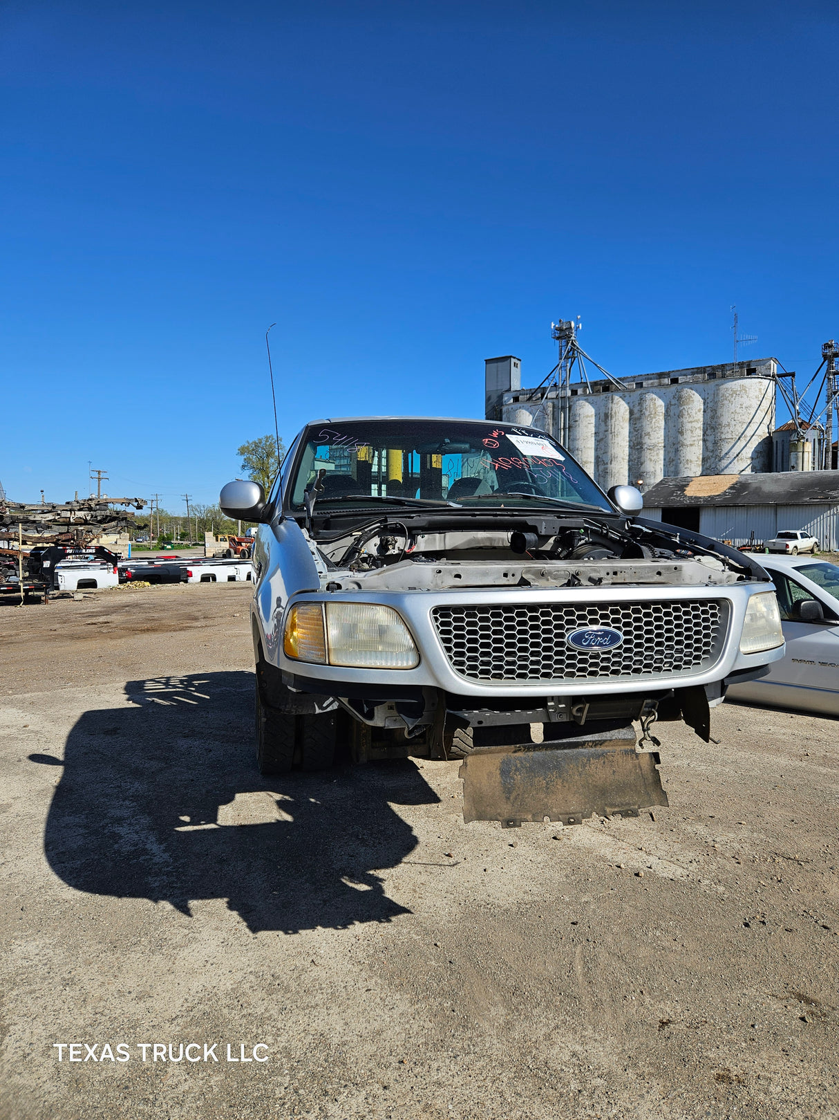 1997-2003 Ford F150 Regular Cab truck cabin
