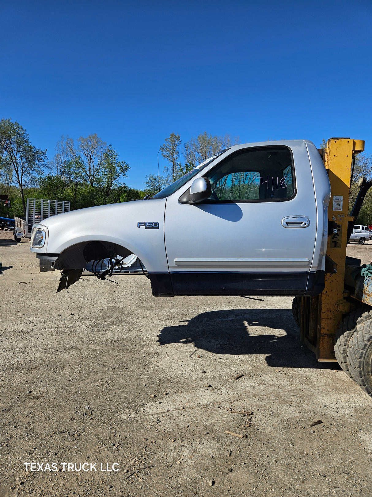 1997-2003 Ford F150 Regular Cab truck cabin