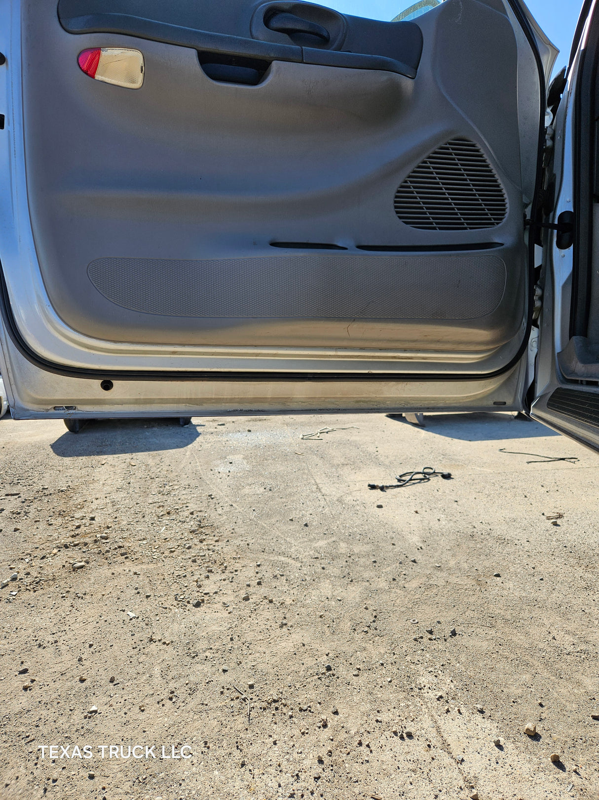 1997-2003 Ford F150 Regular Cab truck cabin