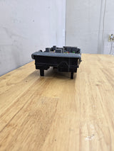 2007-2009 Chevrolet Silverado / GMC Sierra 1500 2500 3500 Engine Bay Fuse Box
