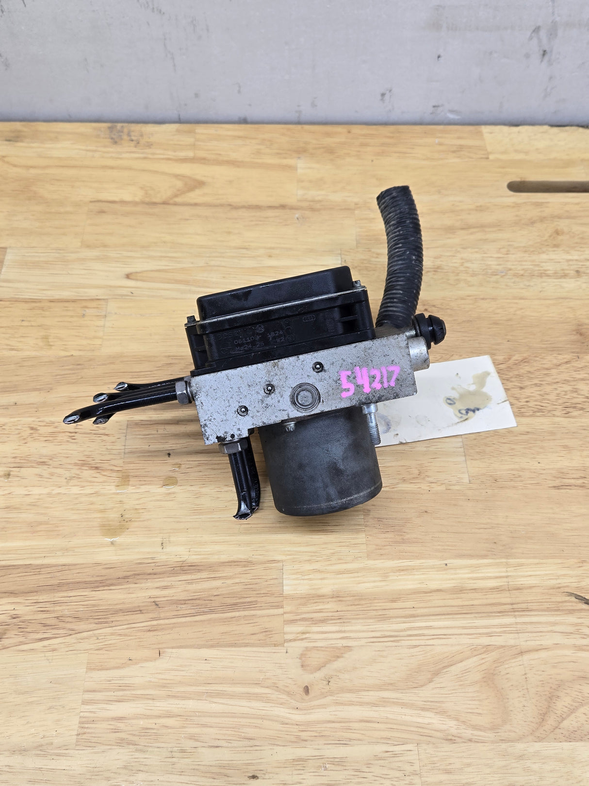 2009-2013 Chevrolet Silverado / GMC Sierra 1500 ABS Pump Module Control Assembly