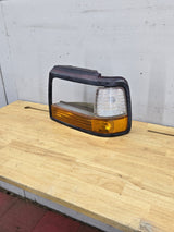 1992-1997 Ford F150 F250 F350 F450 F550 LH Drivers Side Headlight Bezel Corner Marker / Turn signal