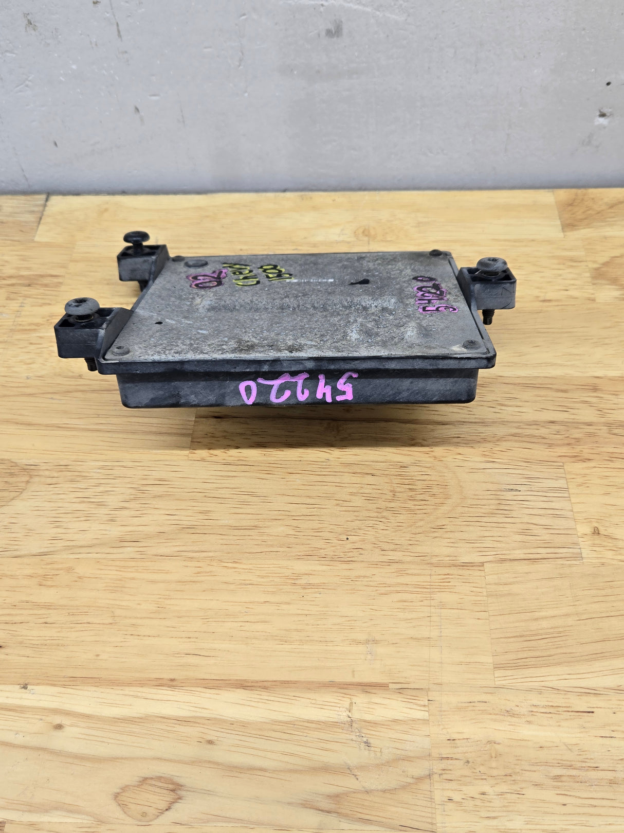 2010-2012 Chevrolet Silverado / GMC Sierra 1500 Fuel System Control Module
