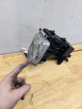 2003-2005 Dodge Ram 1500 Engine Bay Fuse Box 4.7L Engine 56051039ad