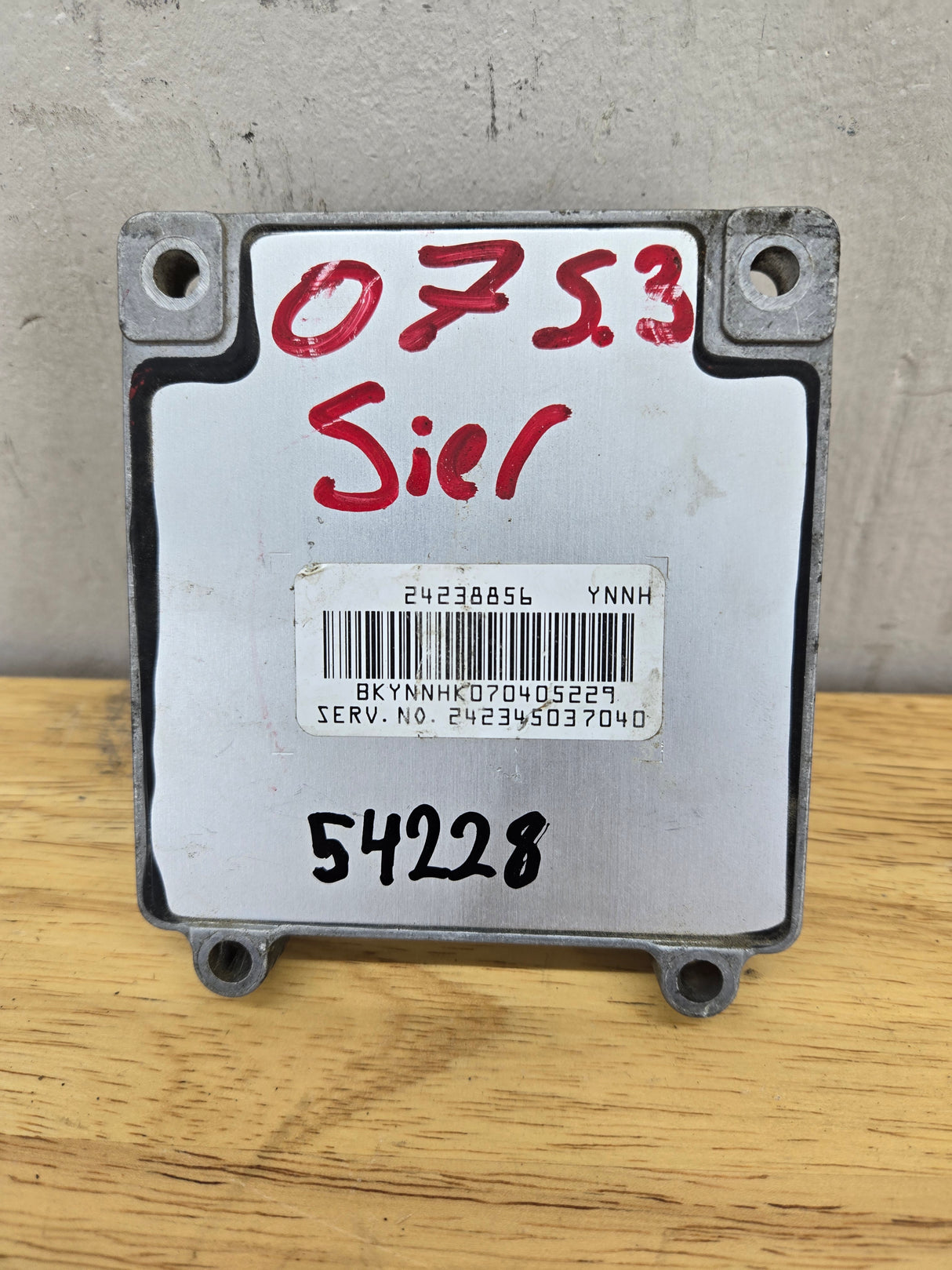 2007-2013 Chevrolet Silverado 1500 5.3L TCM YNNH / 24238856