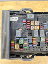 2007-2009 Chevrolet Silverado / GMC Sierra 1500 2500 3500 Engine Bay Fuse Box