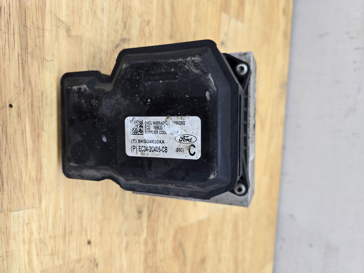 2014-2016 Ford Super Duty F250 F350 ABS Pump Module Control Assembly EC34-2C405-CB