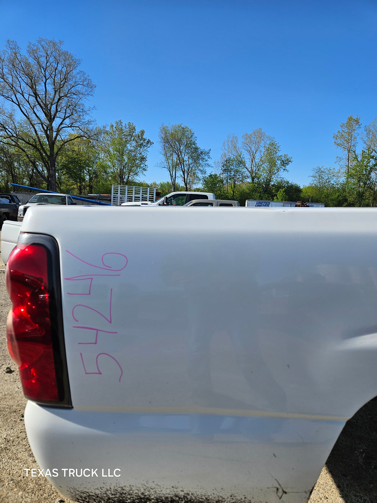 1999-2007 Chevrolet Silverado / GMC Sierra 1500 2500 3500 HD 8' Long Bed Truck Bed and Tailgate