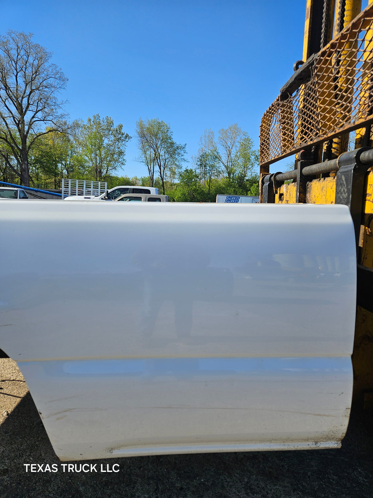 1999-2007 Chevrolet Silverado / GMC Sierra 1500 2500 3500 HD 8' Long Bed Truck Bed and Tailgate