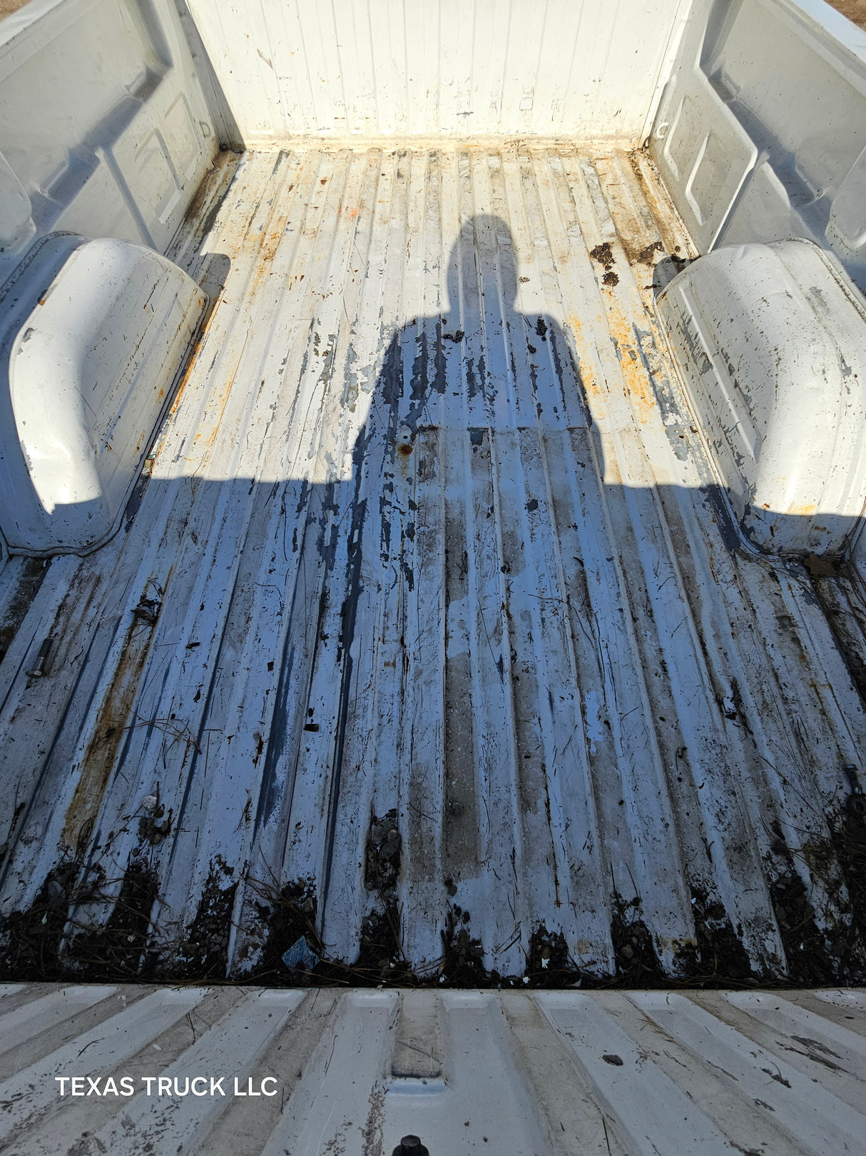 1999-2007 Chevrolet Silverado / GMC Sierra 1500 2500 3500 HD 8' Long Bed Truck Bed and Tailgate
