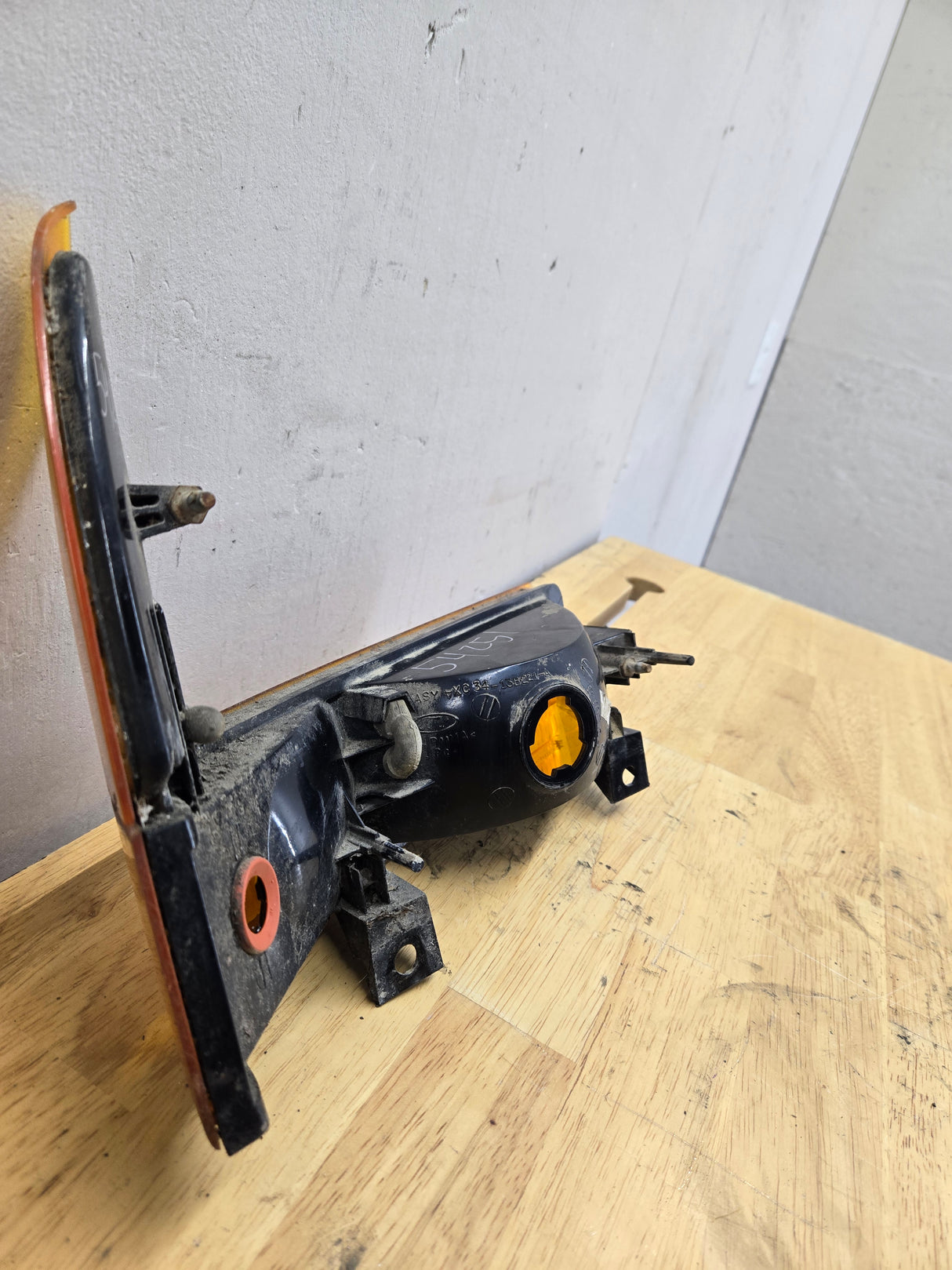 1999-2001 Ford Super Duty F250 F350 LH Driver Side OEM Turn Signal Parking Light Assembly