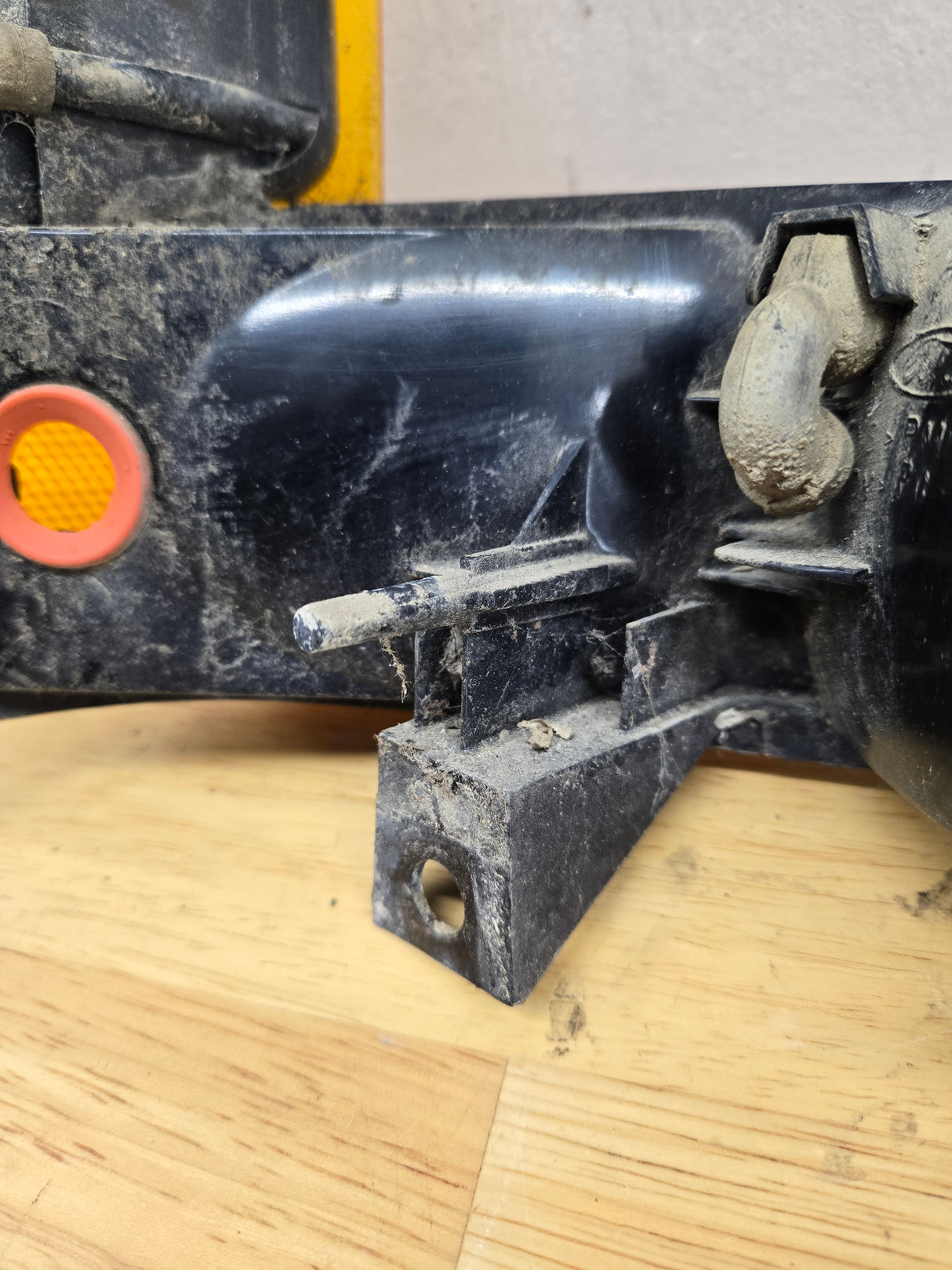 1999-2001 Ford Super Duty F250 F350 LH Driver Side OEM Turn Signal Parking Light Assembly
