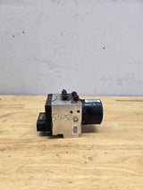 2009-2014 Chevrolet Silverado / GMC Sierra 1500 ABS Pump Module Control Assembly