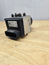 2009-2014 Chevrolet Silverado / GMC Sierra 1500 ABS Pump Module Control Assembly