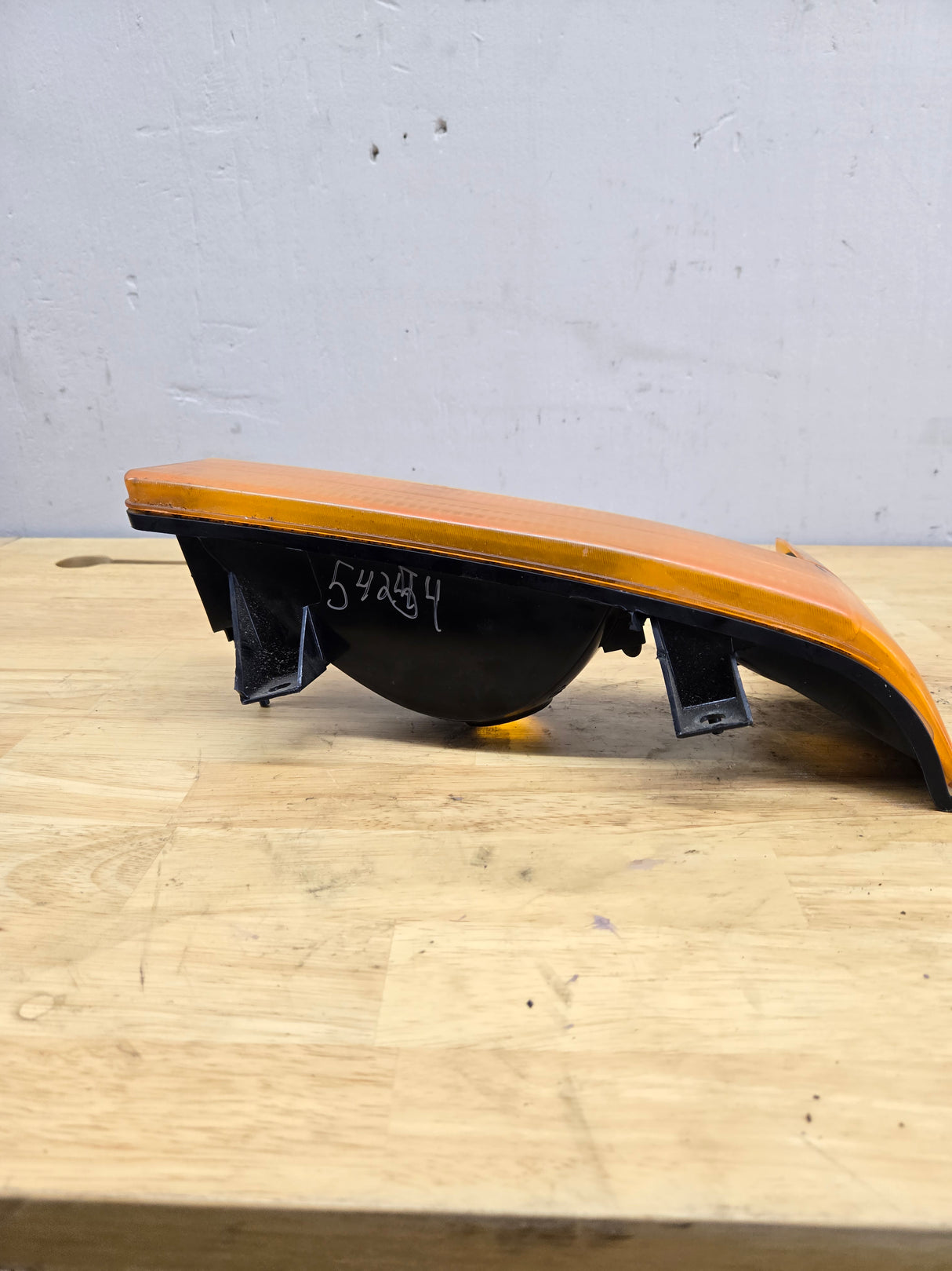 1999-2001 Ford Super Duty F250 F350 LH Driver Side OEM Turn Signal Parking Light Assembly