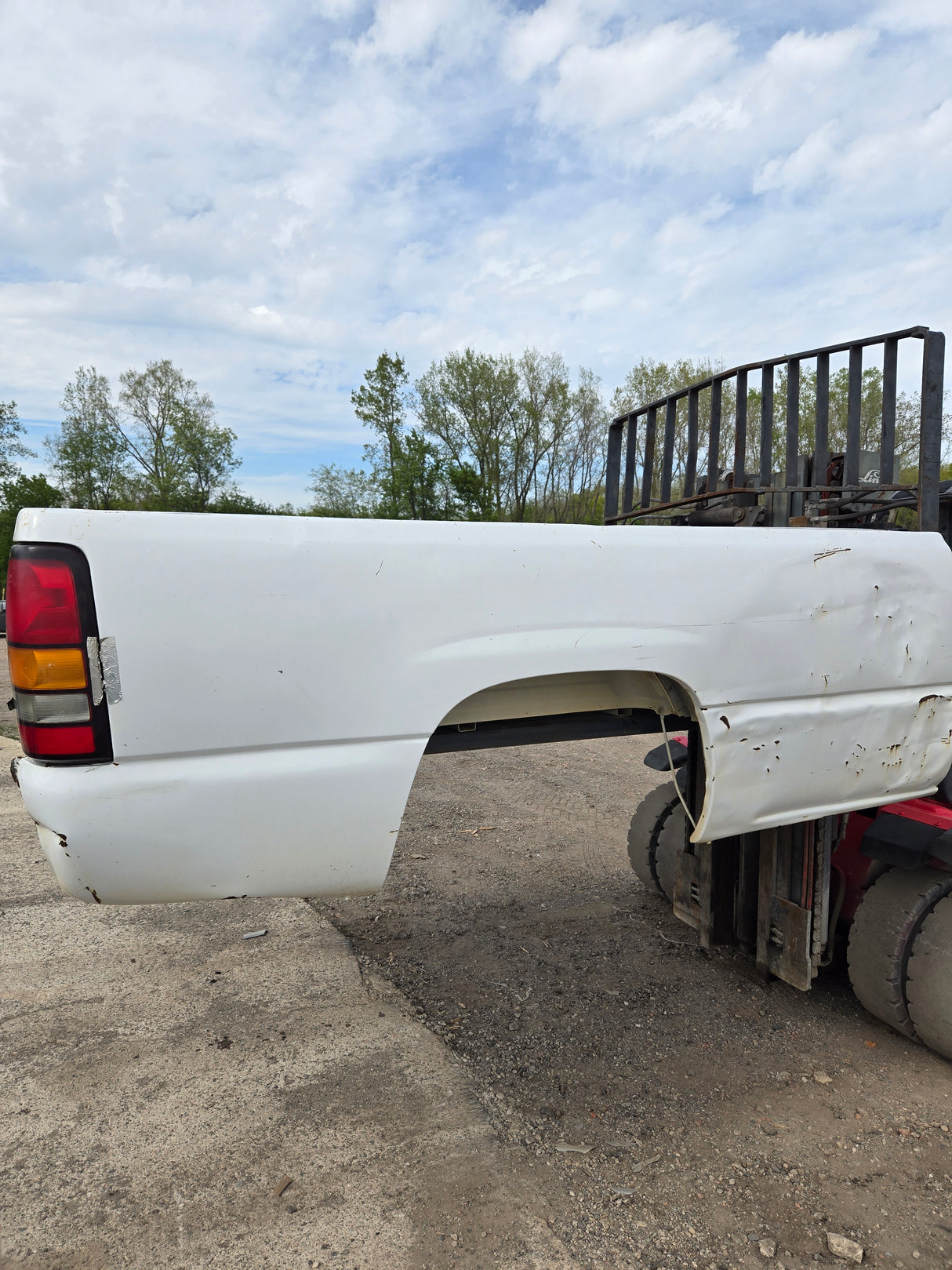 1999-2007 Chevrolet Silverado / GMC Sierra 1500 2500 3500 HD 8' Long Bed Truck Bed