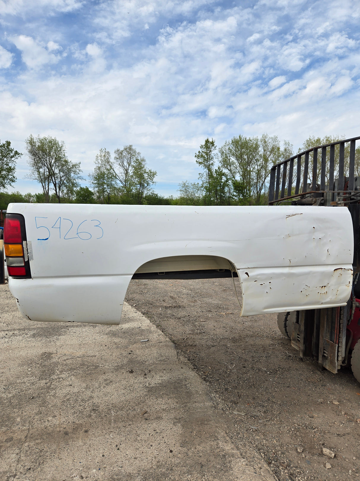1999-2007 Chevrolet Silverado / GMC Sierra 1500 2500 3500 HD 8' Long Bed Truck Bed