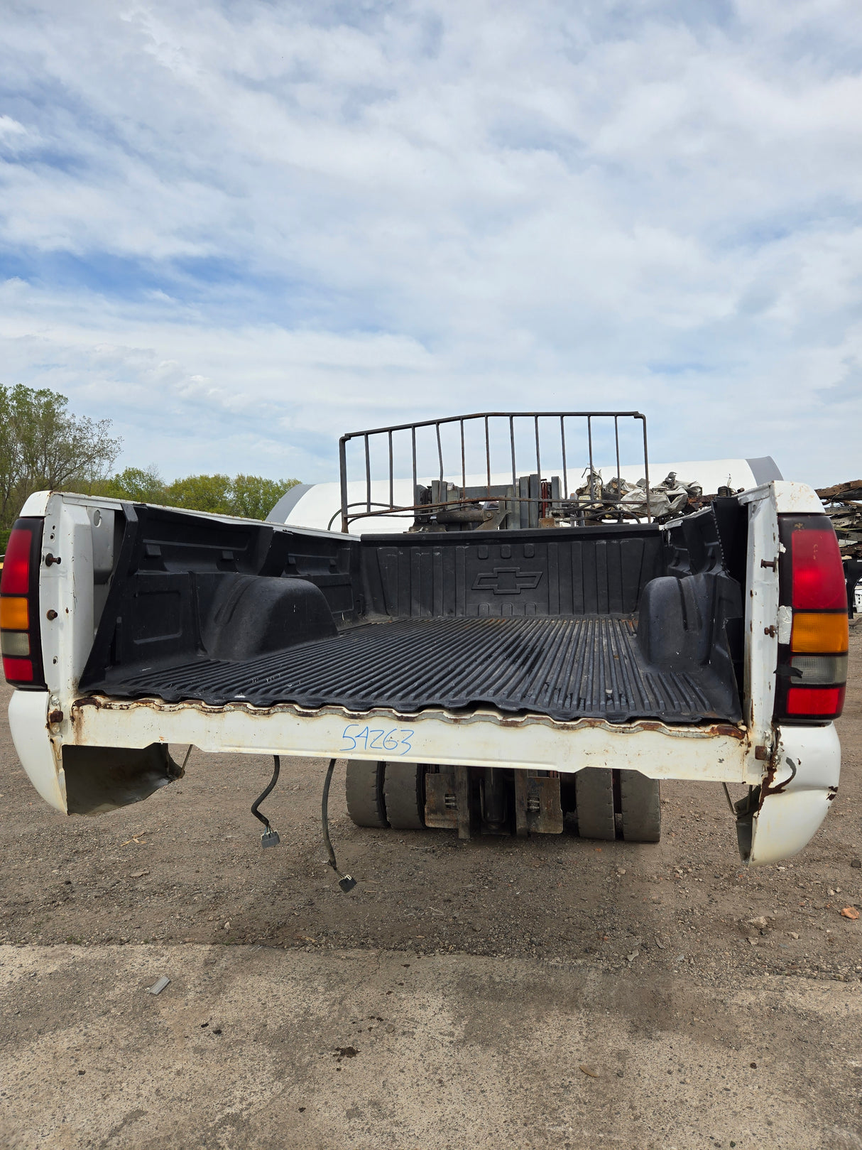 1999-2007 Chevrolet Silverado / GMC Sierra 1500 2500 3500 HD 8' Long Bed Truck Bed