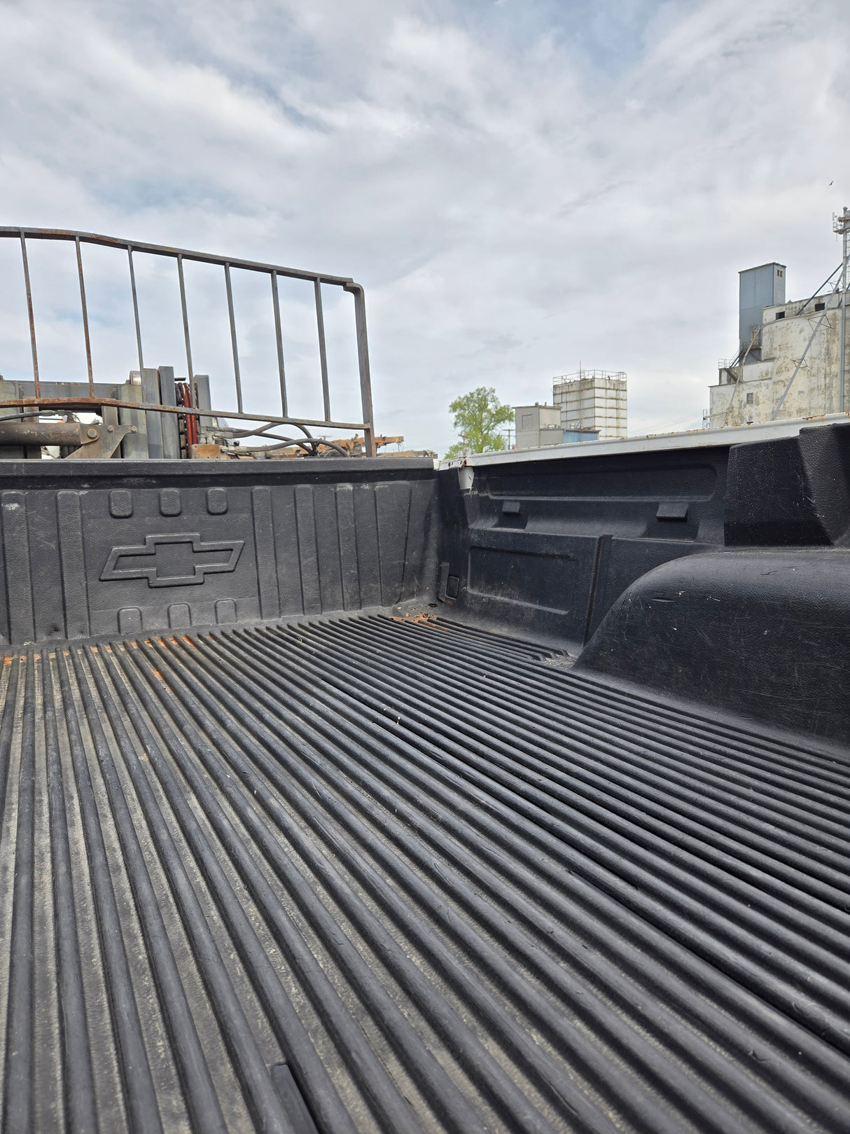 1999-2007 Chevrolet Silverado / GMC Sierra 1500 2500 3500 HD 8' Long Bed Truck Bed
