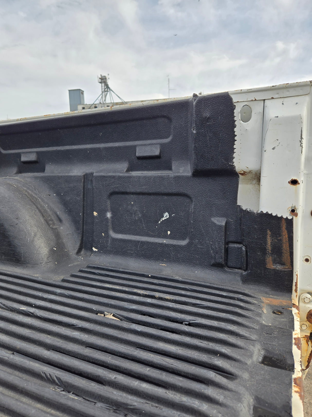 1999-2007 Chevrolet Silverado / GMC Sierra 1500 2500 3500 HD 8' Long Bed Truck Bed
