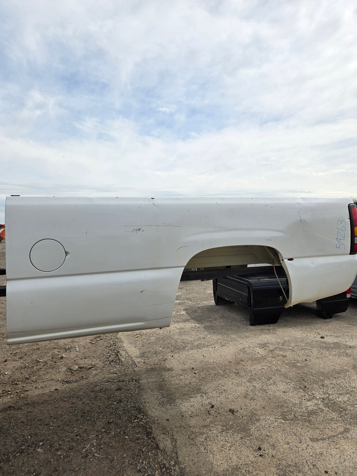 1999-2007 Chevrolet Silverado / GMC Sierra 1500 2500 3500 HD 8' Long Bed Truck Bed