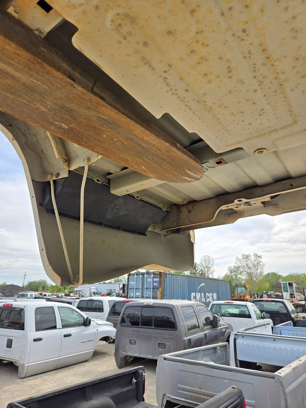 1999-2007 Chevrolet Silverado / GMC Sierra 1500 2500 3500 HD 8' Long Bed Truck Bed