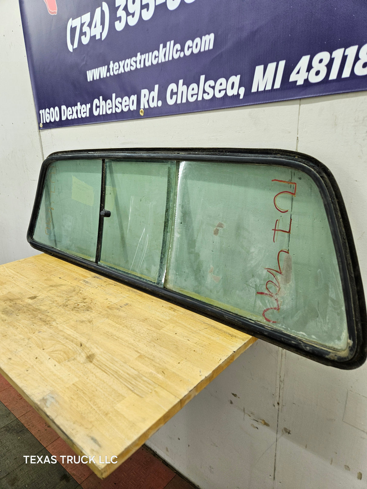 1999-2007 Ford Super Duty Sliding Rear Window F250 F350 F450 F550