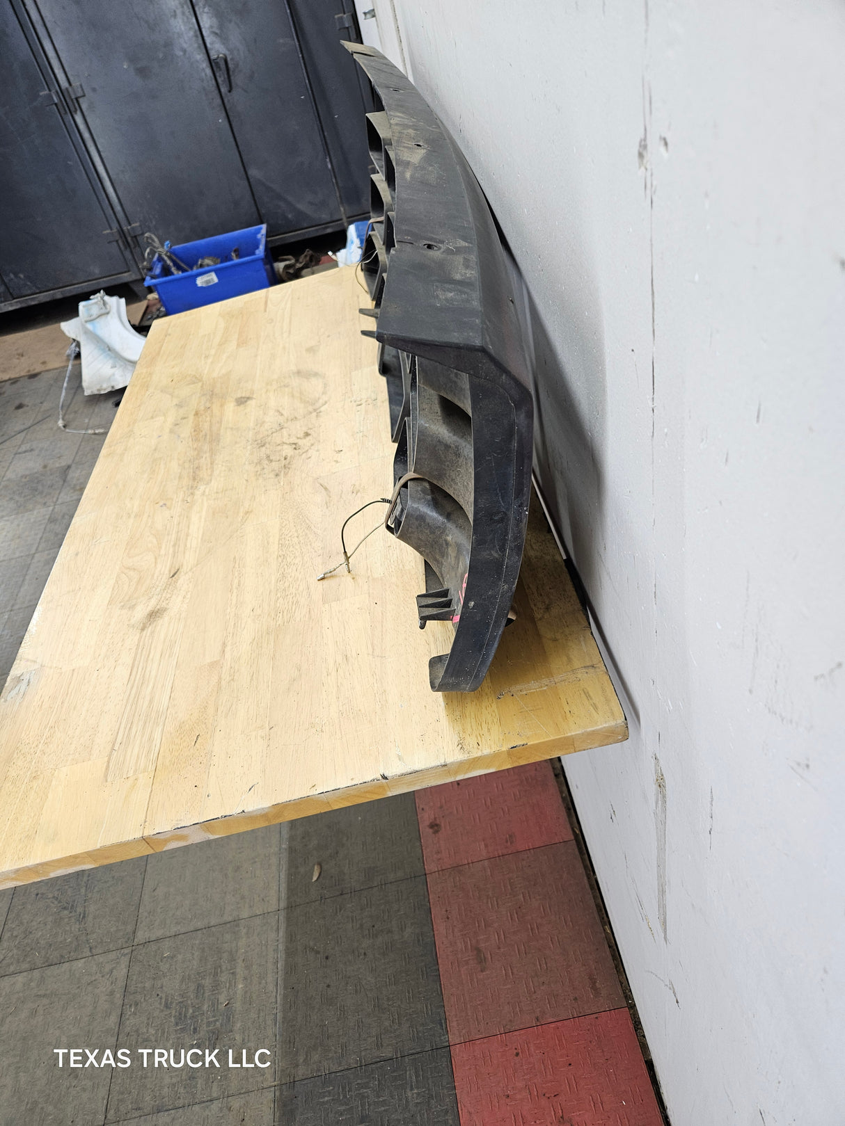 1992-1997 Ford F150 F250 F350 F450 F550 Grill