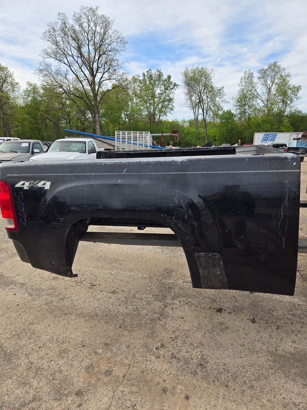 2007-2013 GMC Sierra 1500 2500 3500 HD 6' 6" Short Truck Bed