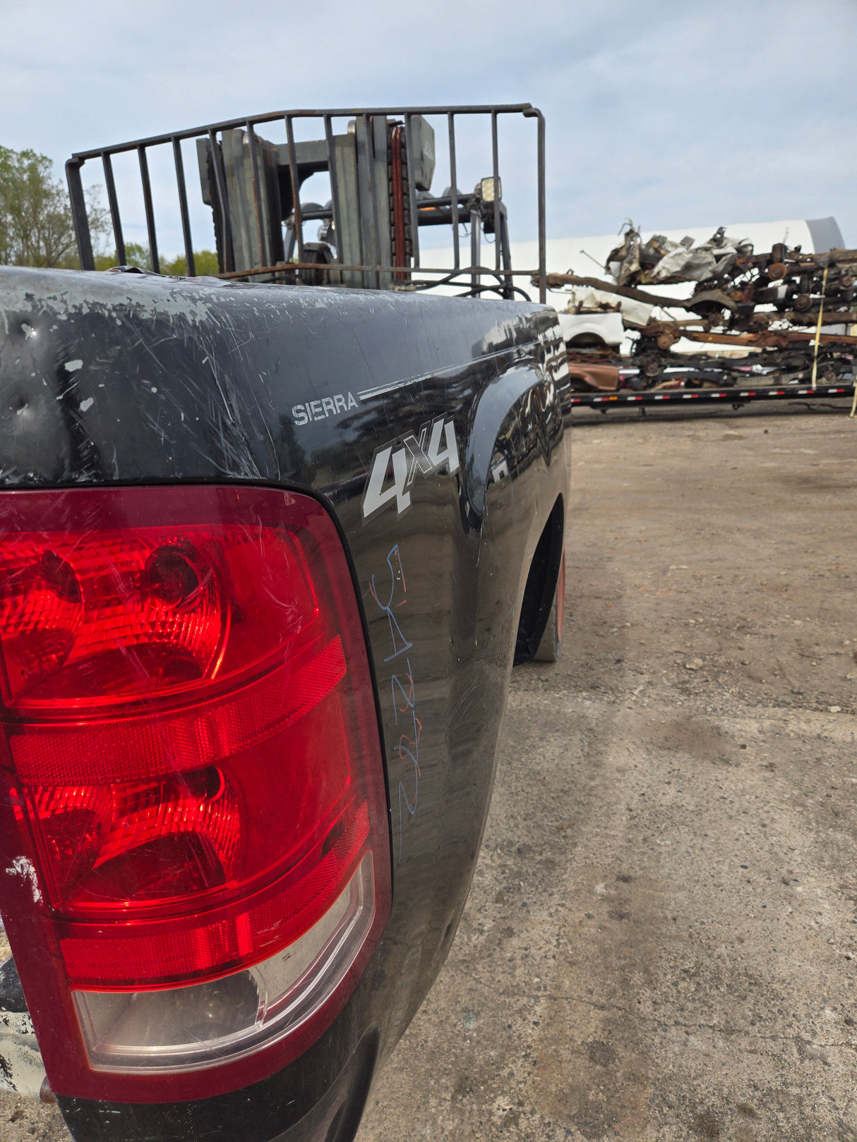 2007-2013 GMC Sierra 1500 2500 3500 HD 6' 6" Short Truck Bed