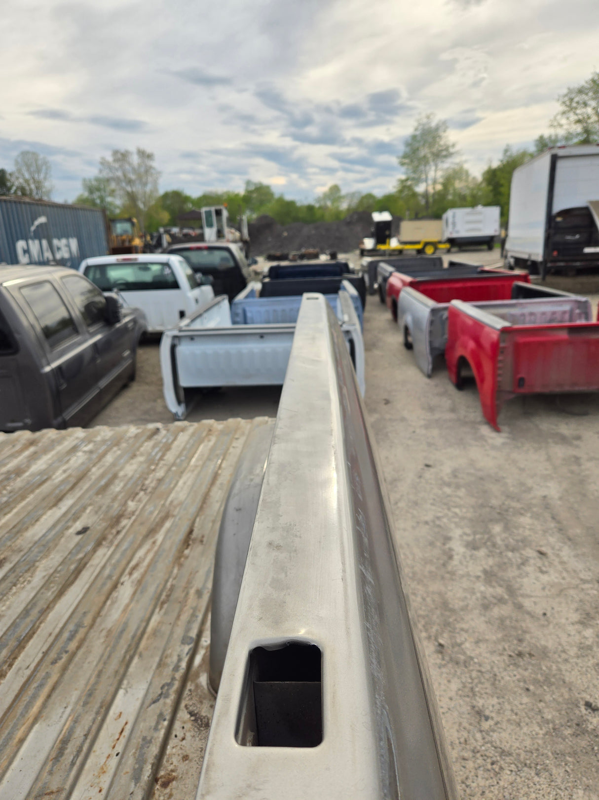 1999-2007 Chevrolet Silverado / GMC Sierra 1500 2500 3500 HD 6' 6" Short Truck Bed