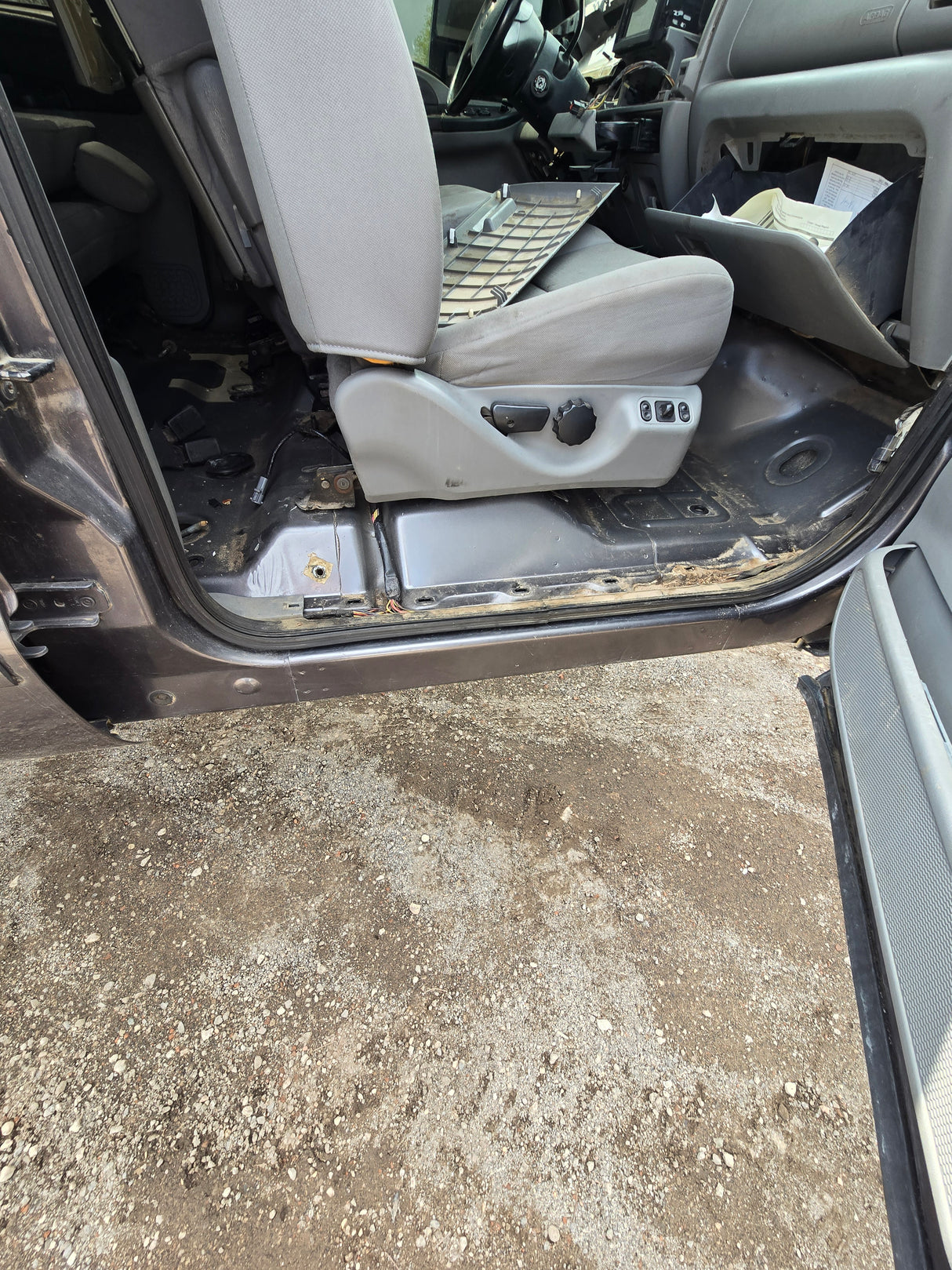 1999-2007 Ford Super Duty F250 F350 F450 F550 4 Door Crew Cab