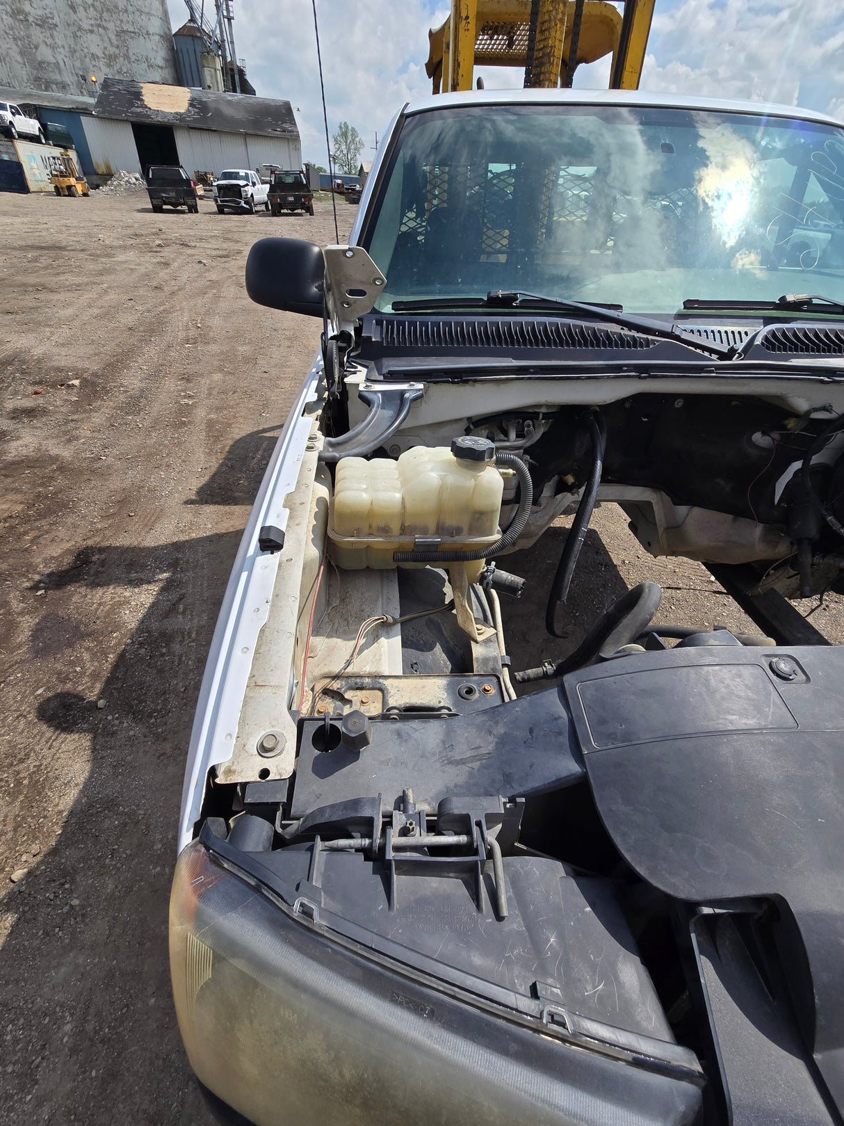 1999-2007 Chevrolet Silverado / GMC Sierra 1500 2500 HD 3500HD Regular Cab Body
