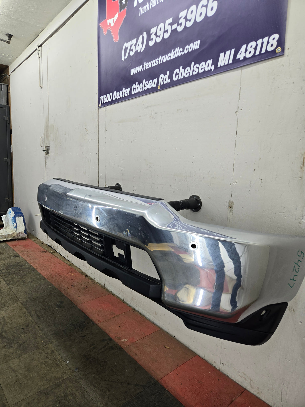 2020-2023 Chevrolet Silverado 2500/3500 HD Front Bumper