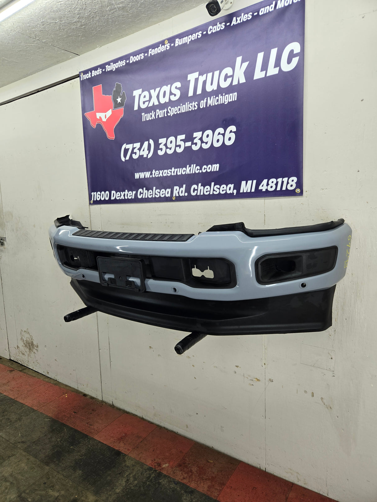 2023-2025 Ford Super Duty F250 F350 Front Bumper with front sensor holes/adaptive cruise