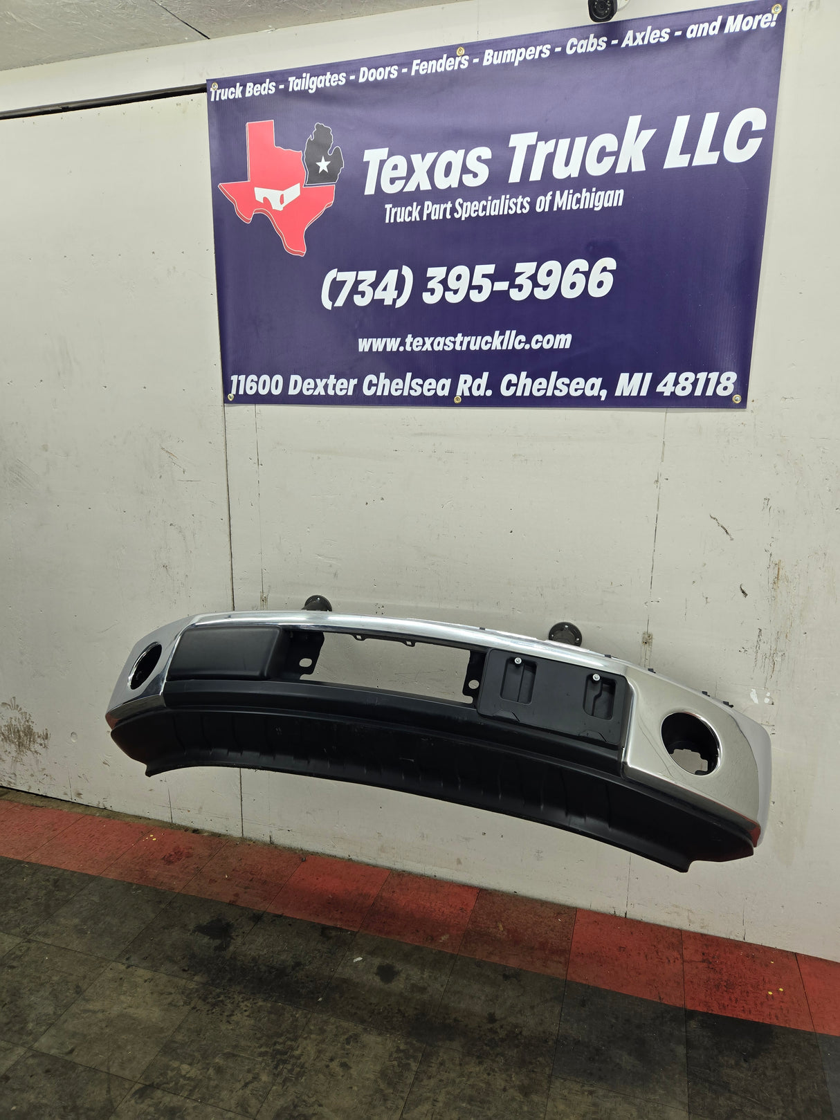 2009-2014 Ford F150 Front Bumper With Fog Light Holes