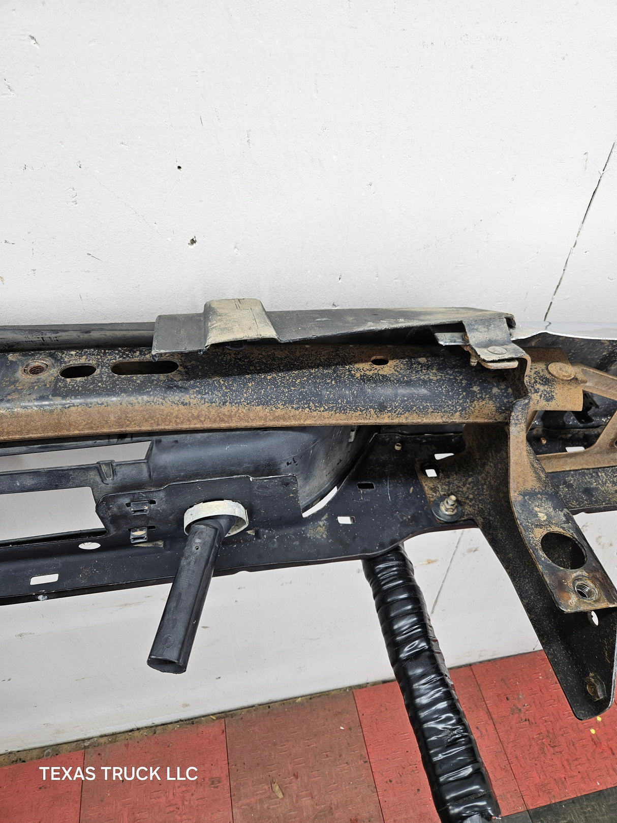 2007-2010 Chevrolet Silverado / GMC Sierra 1500 Rear Bumper