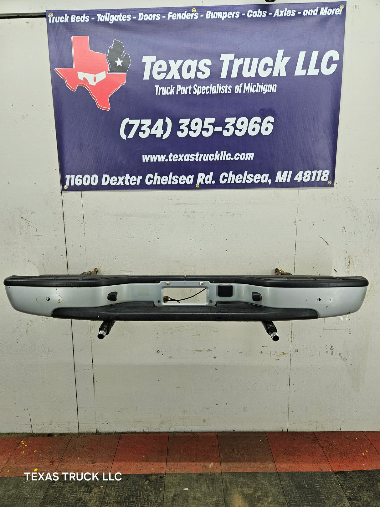 1999-2007 Chevrolet Silverado / GMC Sierra 1500 2500 3500 HD Rear Bumper