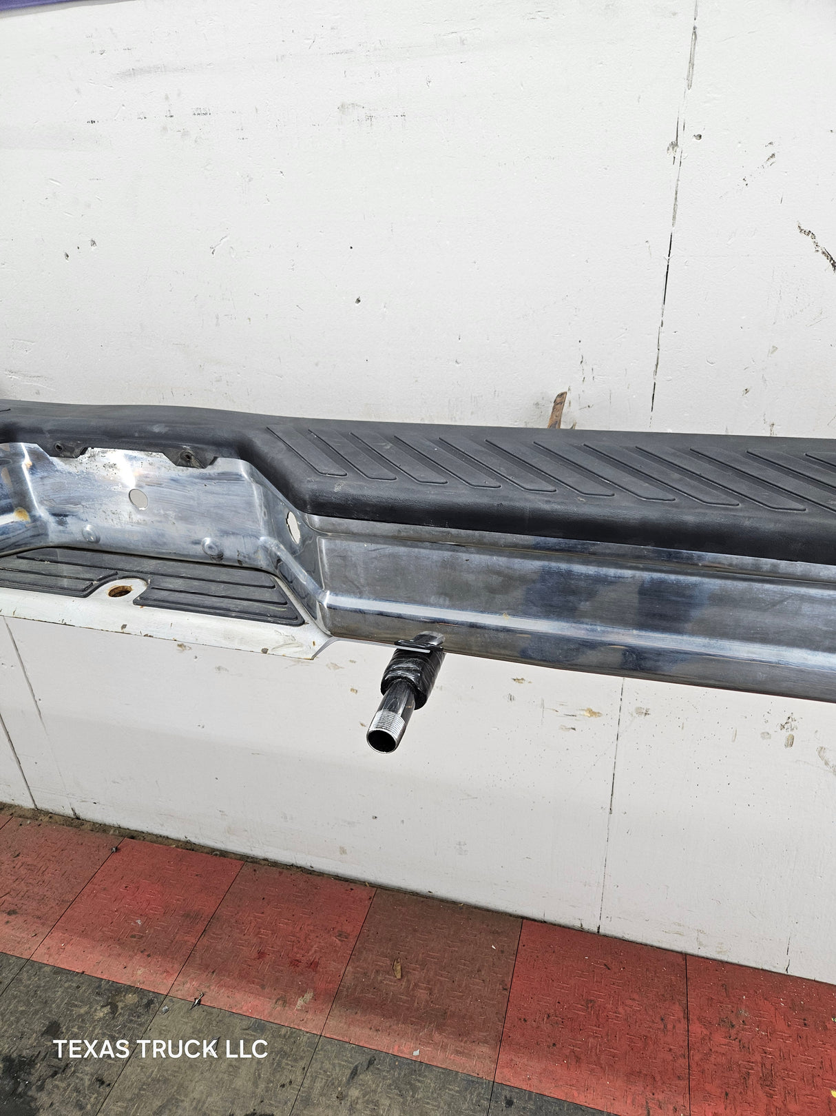 1980-1997 Bullnose / Bricknose / OBS Ford F100 F150 F250 F350 Rear Bumper