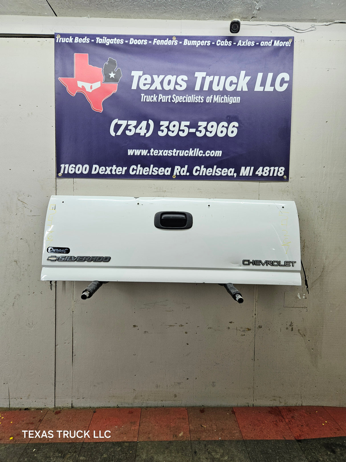 1999-2007 Chevrolet Silverado / GMC Sierra 1500 2500 3500 Tailgate