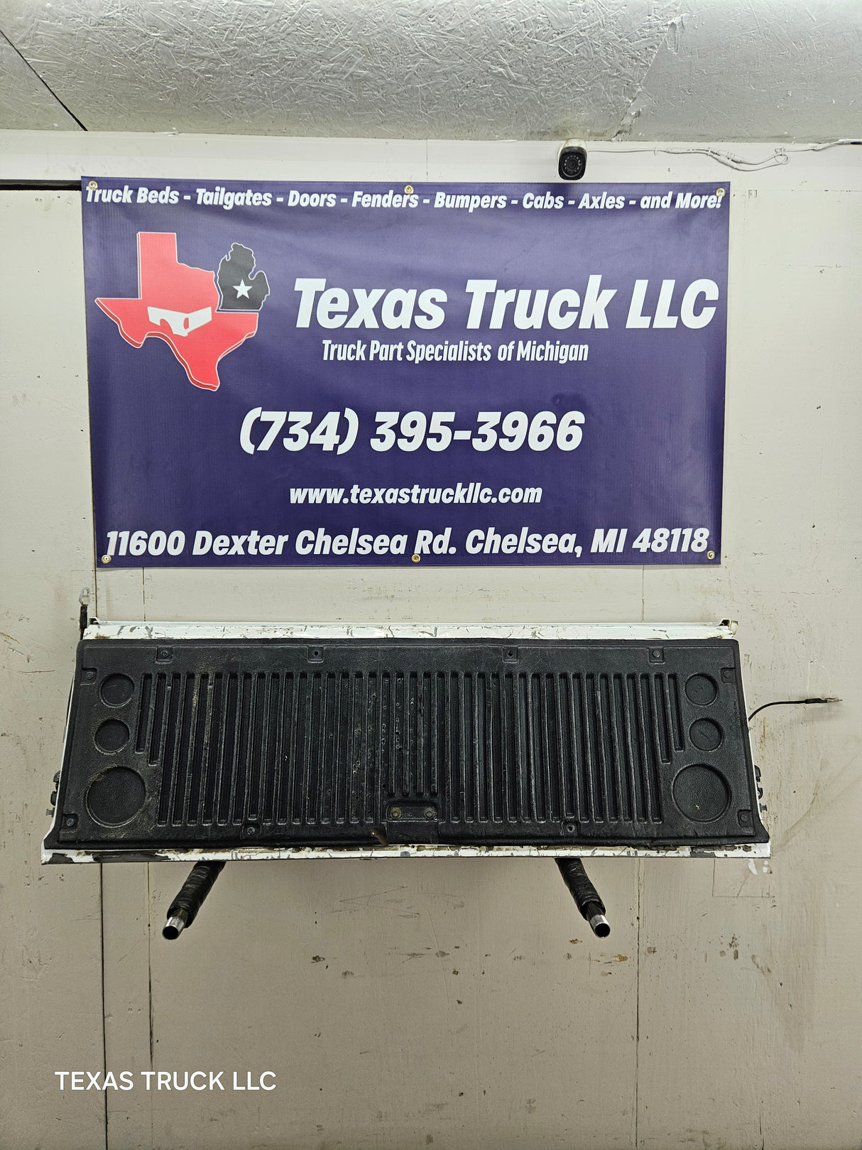 1999-2007 Chevrolet Silverado / GMC Sierra 1500 2500 3500 Tailgate