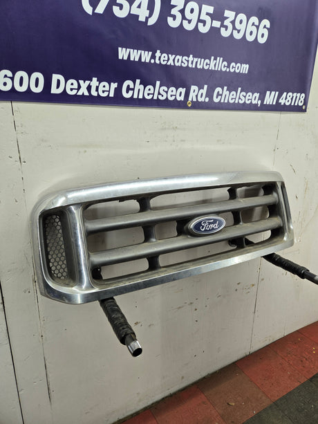 1999-2004 Ford Super Duty Grill F250 F350 F450 F550 OEM