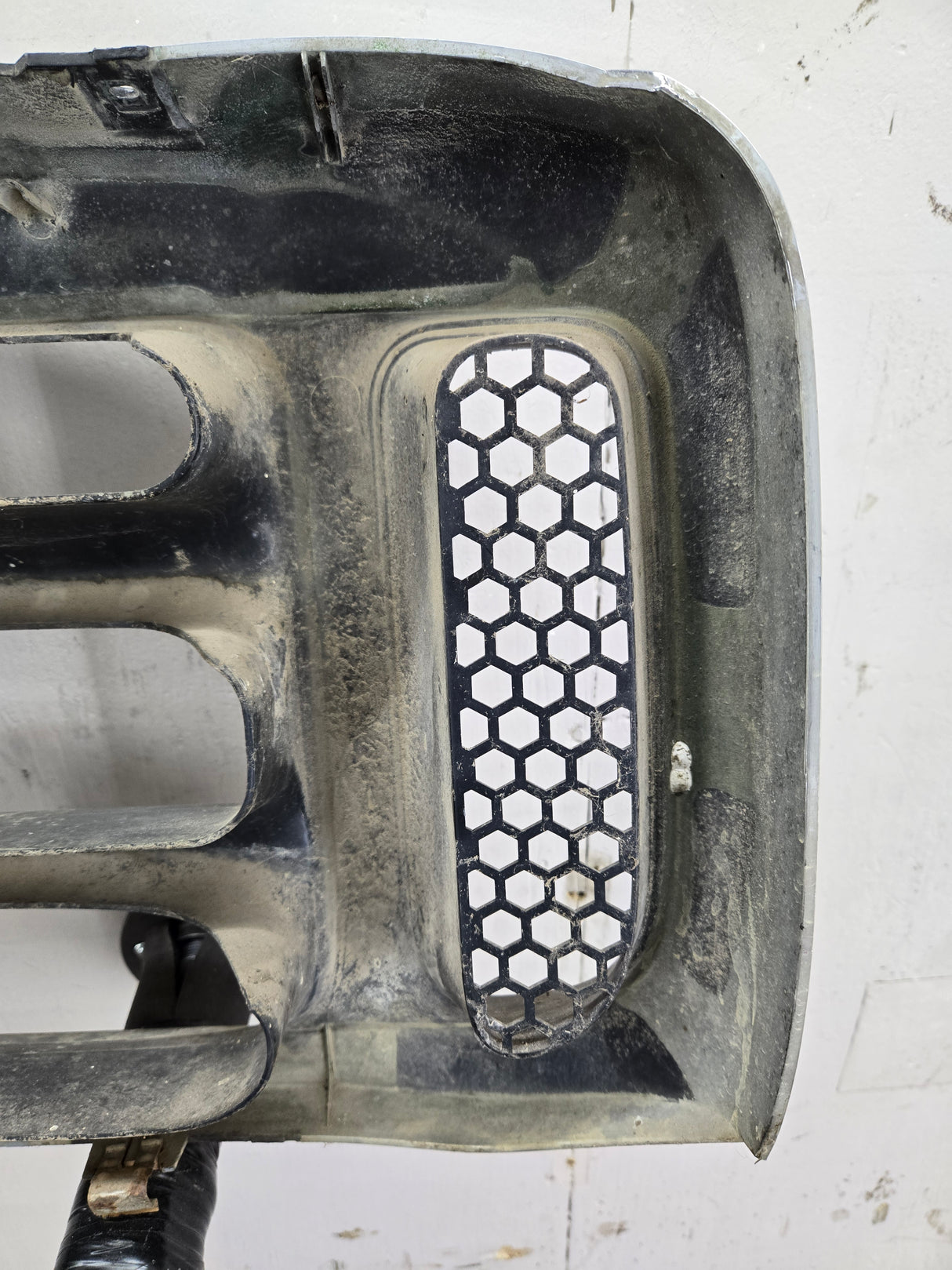 1999-2004 Ford Super Duty Grill F250 F350 F450 F550 OEM