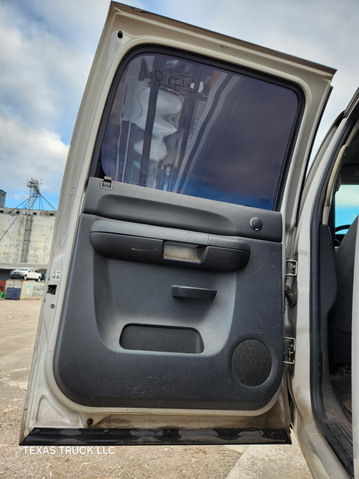 2007-2013 Chevrolet Silverado / GMC Sierra 1500 2500 3500 HD Crew Cab