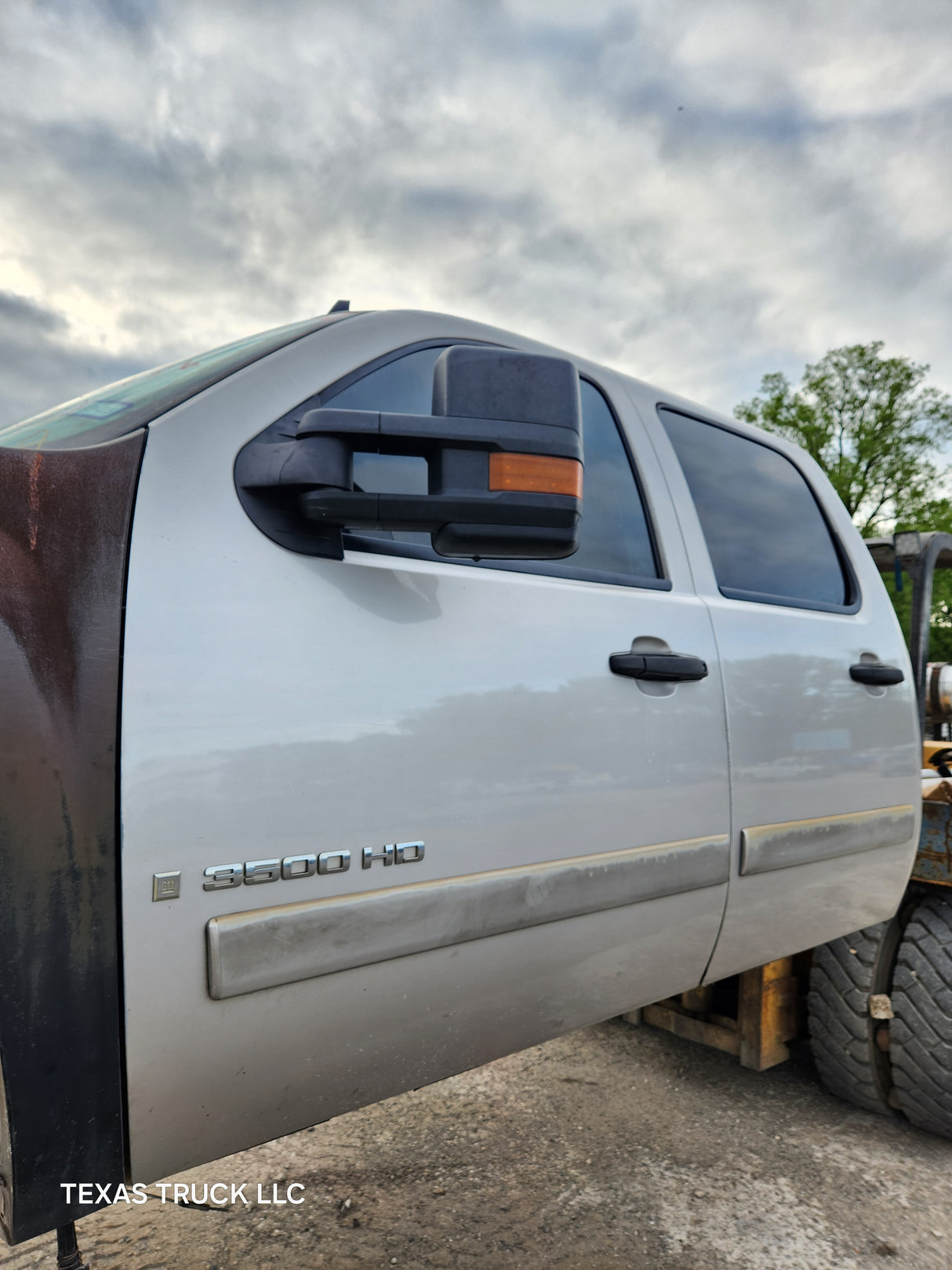 2007-2013 Chevrolet Silverado / GMC Sierra 1500 2500 3500 HD Crew Cab
