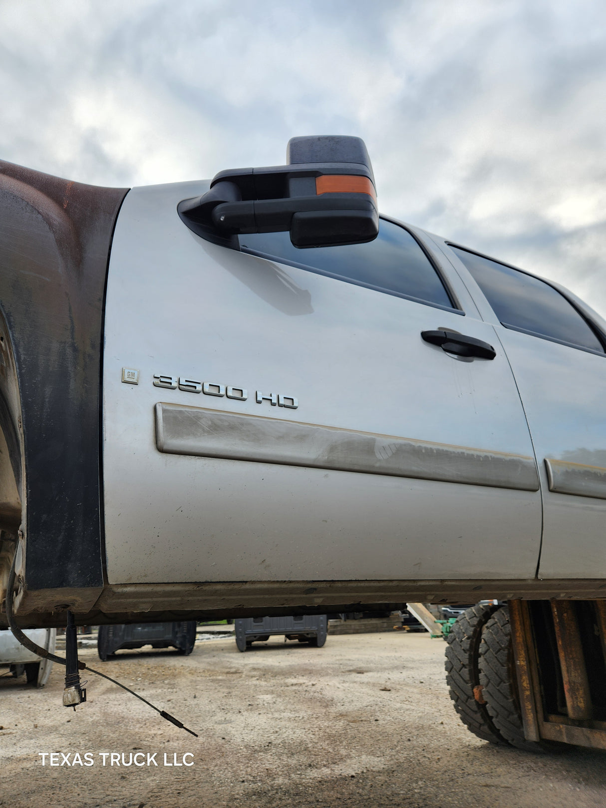 2007-2013 Chevrolet Silverado / GMC Sierra 1500 2500 3500 HD Crew Cab