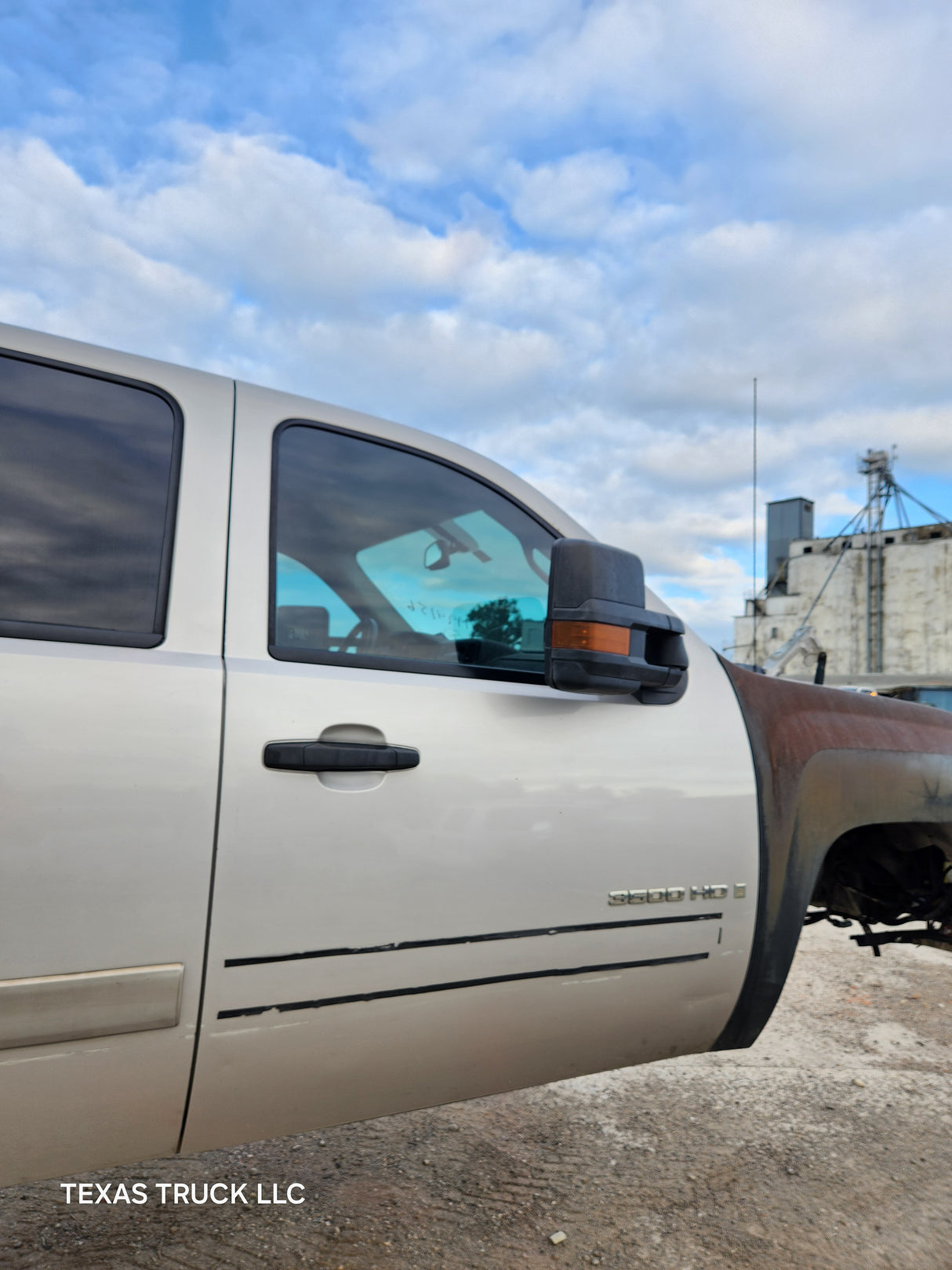 2007-2013 Chevrolet Silverado / GMC Sierra 1500 2500 3500 HD Crew Cab